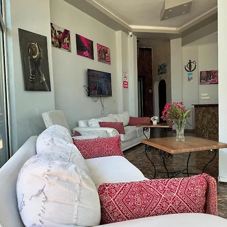 Hotel Adil